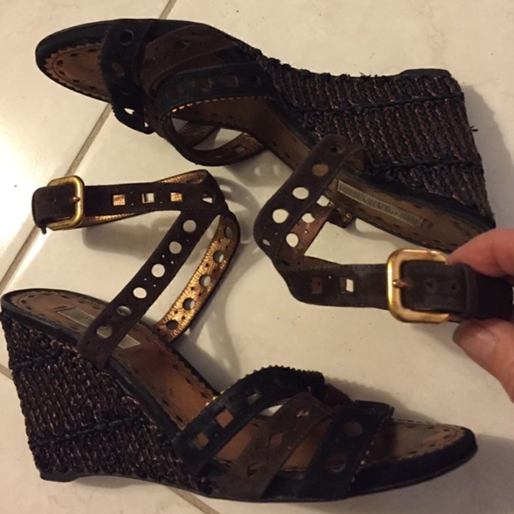 Prada  wedges - Picture 2 of 4